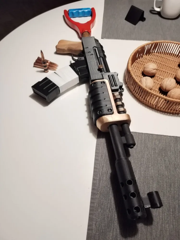 Штурмовая винтовка (Калаш), золотой, 80см