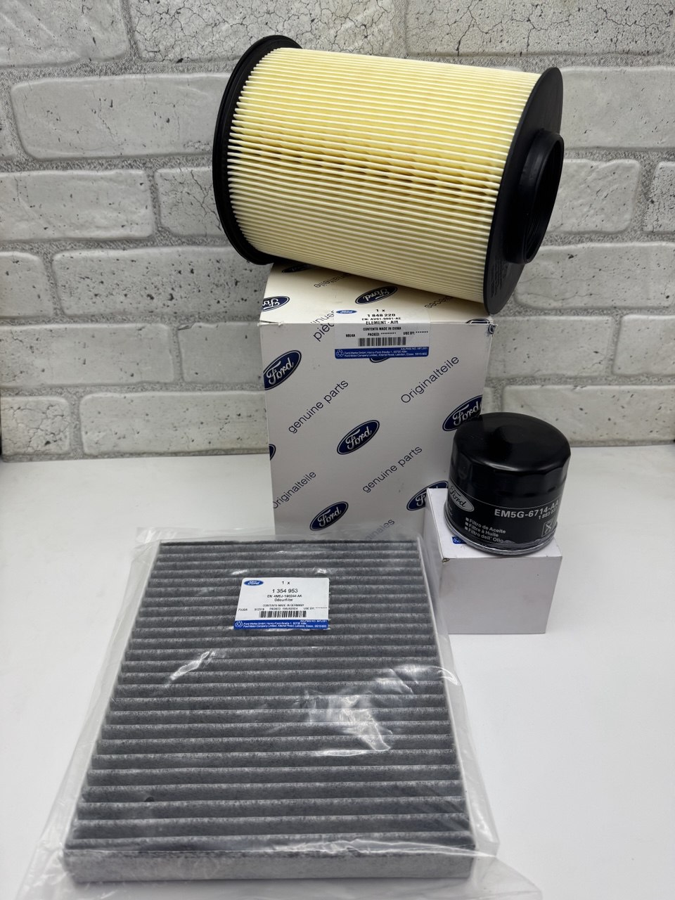 Оригинальный комплект фильтров Ford (1883037 / 1354953 / 1848220 ...