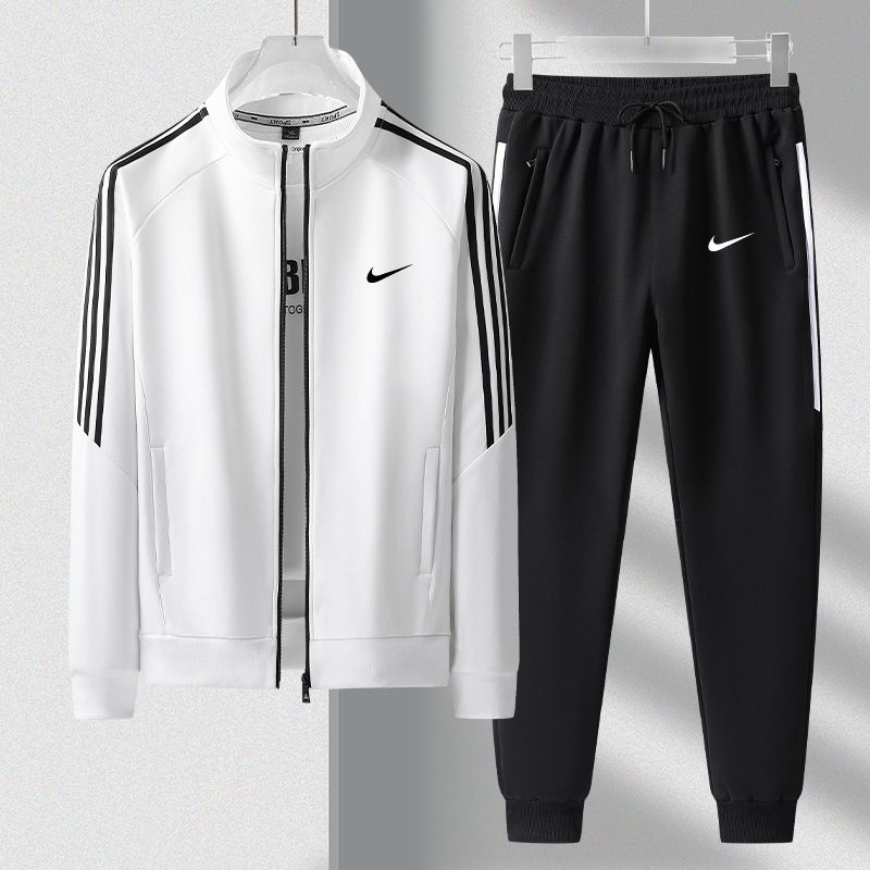 Костюм спортивный Nike #1