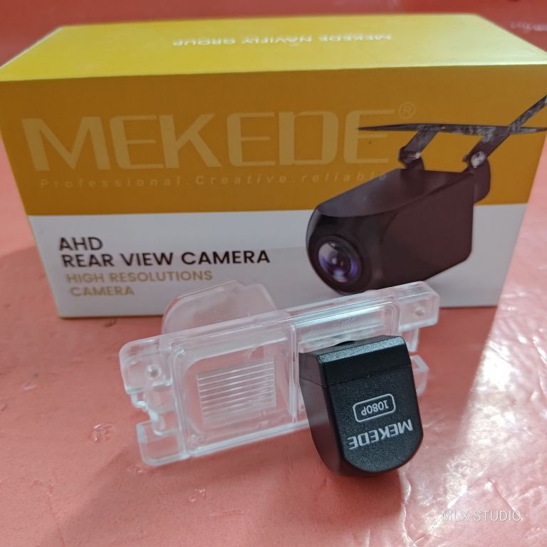 Камера заднего вида Mekede для Mitsubishi L200 (05-19) #1