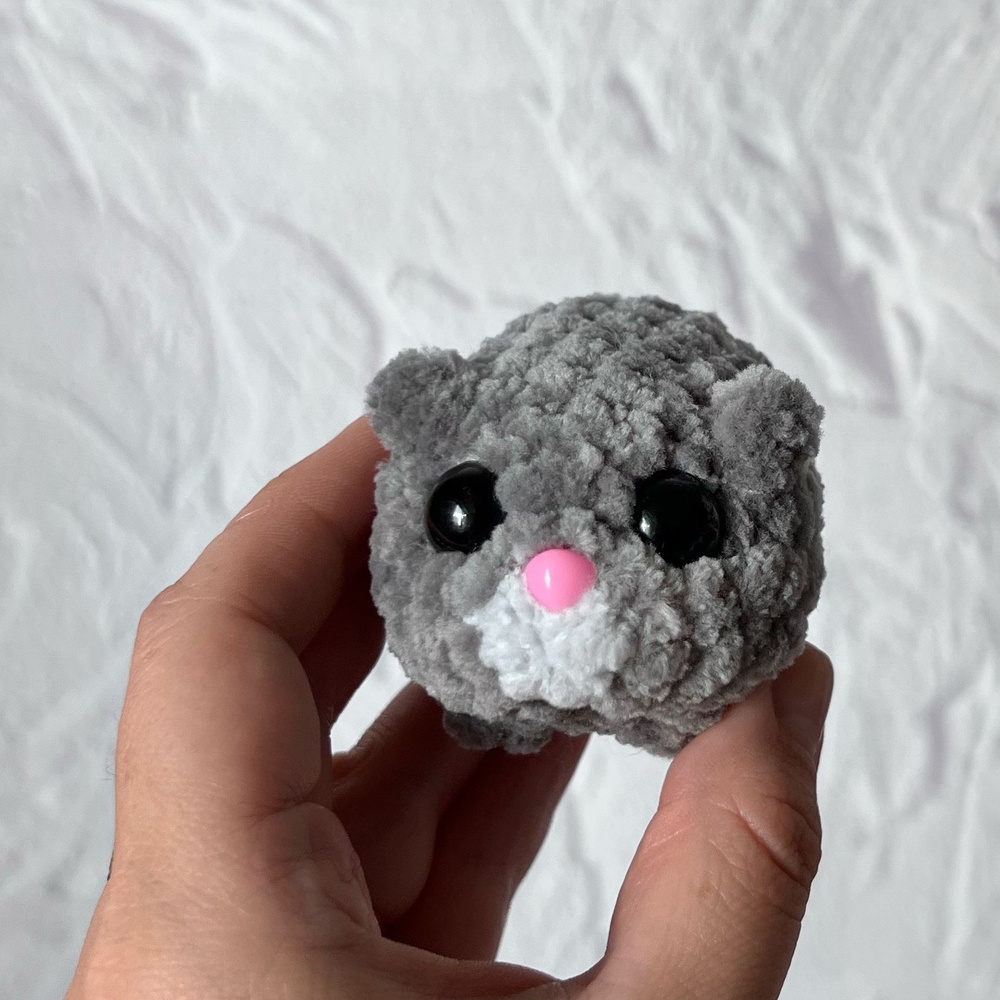 Вязаная игрушка хомяк. Мягкая игрушка хомячок из мема - купить с ...