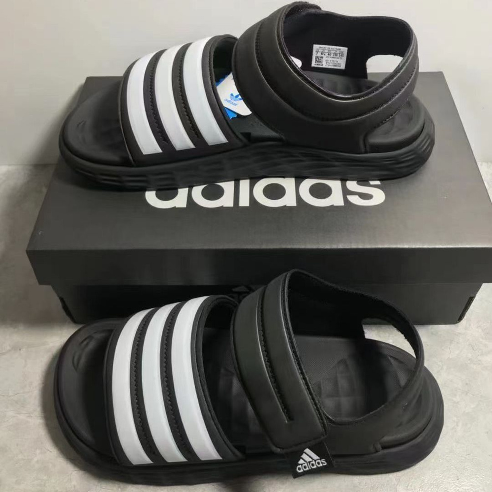 Сандалии adidas #1