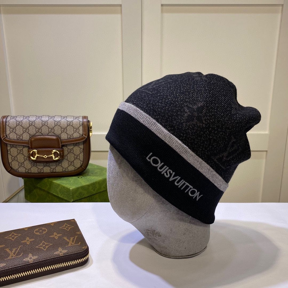 Шапка Louis Vuitton Fashion Beanies #1