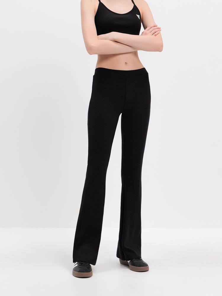 Брюки GUESS CROCUS RIB MINI FLARE PANTS #1