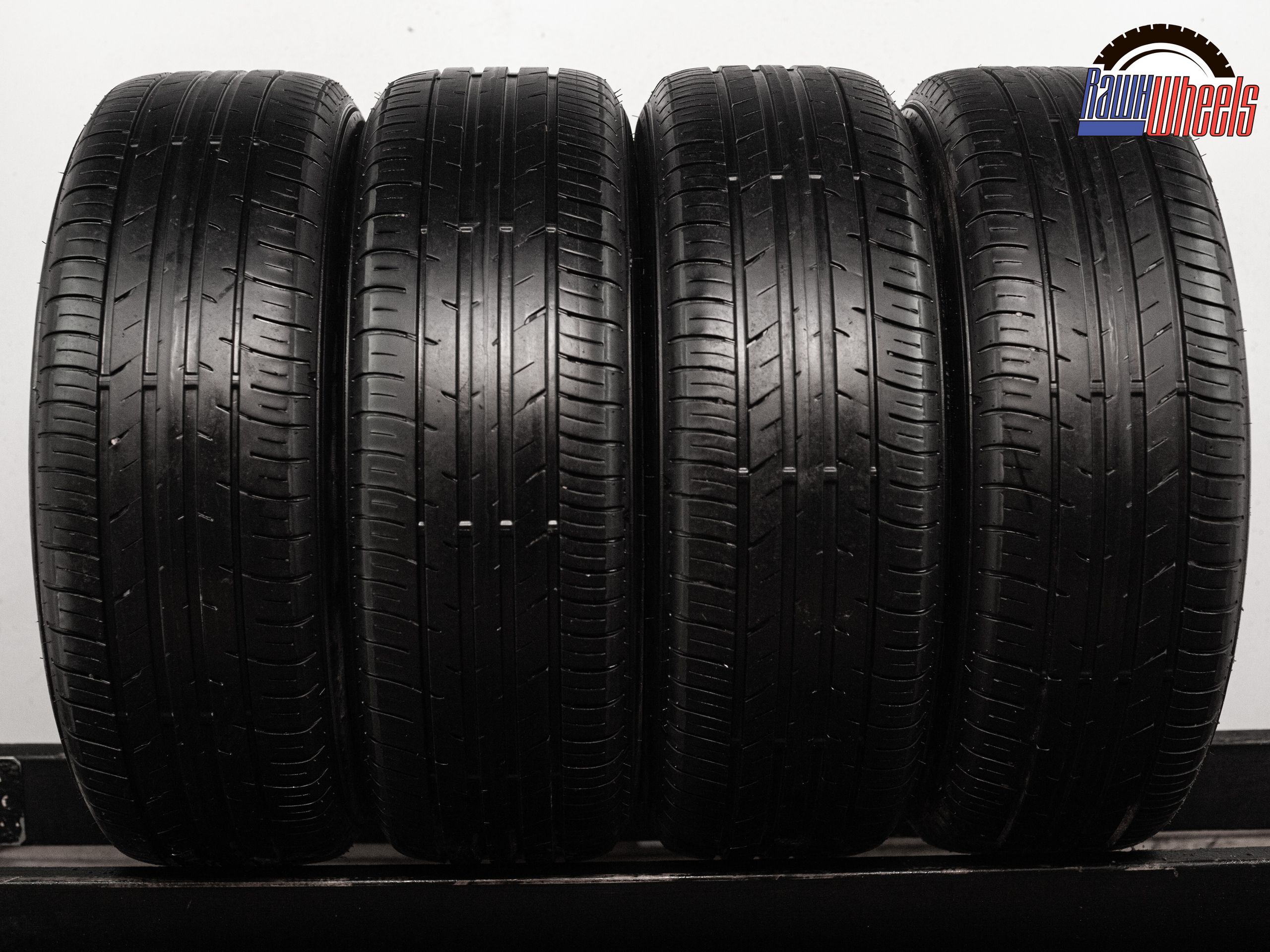 DUNLOP 215/65 R16 купить на OZON по низкой цене