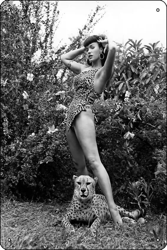 betty page model - Ilustrasi 3