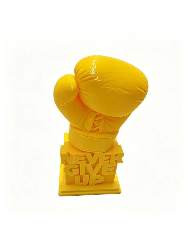 Статуэтка Yellow #1