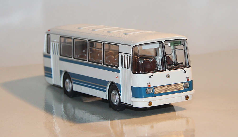 Модель коллекционная Laz / лаз 695Н кобальт. 1:43. - купить в интернет ...