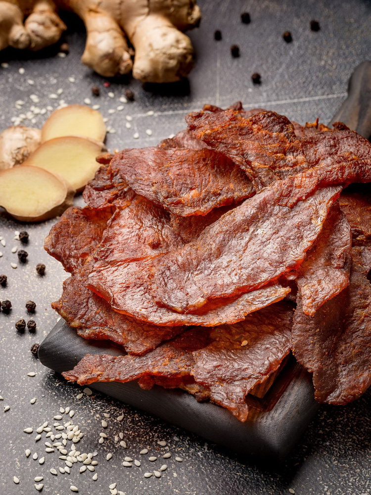 Вяленое мясо свинины ВОЛЖСКИЙ МЯСНИК Джерки Чипсы мясные сушенное мясо ...