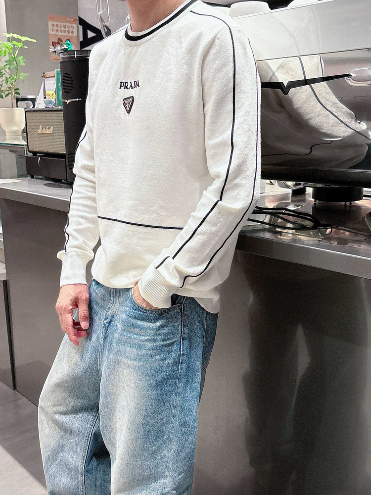 Свитер Prada #1