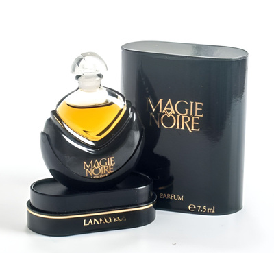 Magie Noire духи мужские купить на OZON по низкой цене