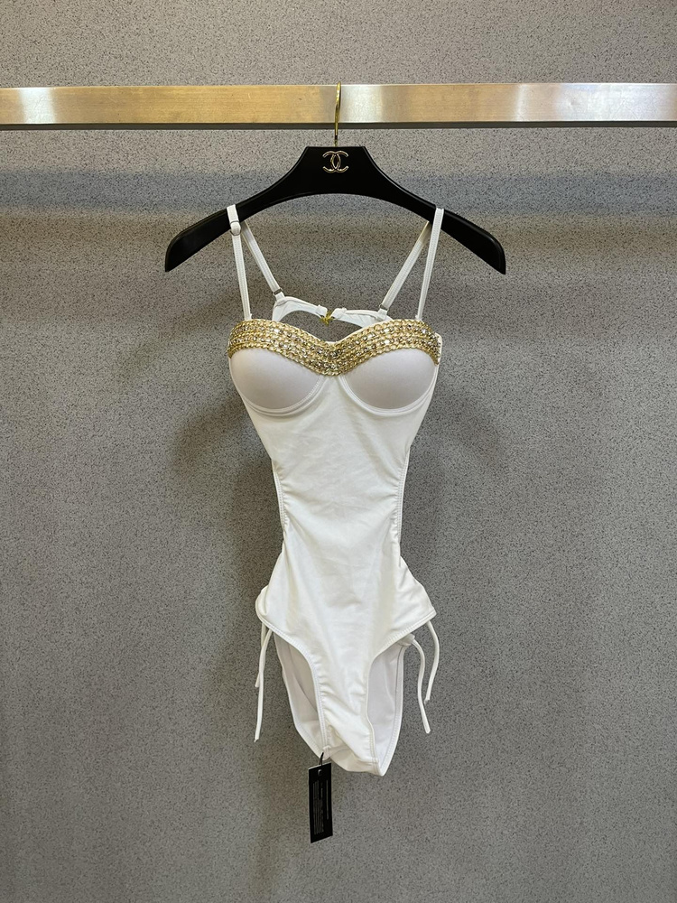 Купальник слитный Versace купить на OZON по низкой цене (1622658690)