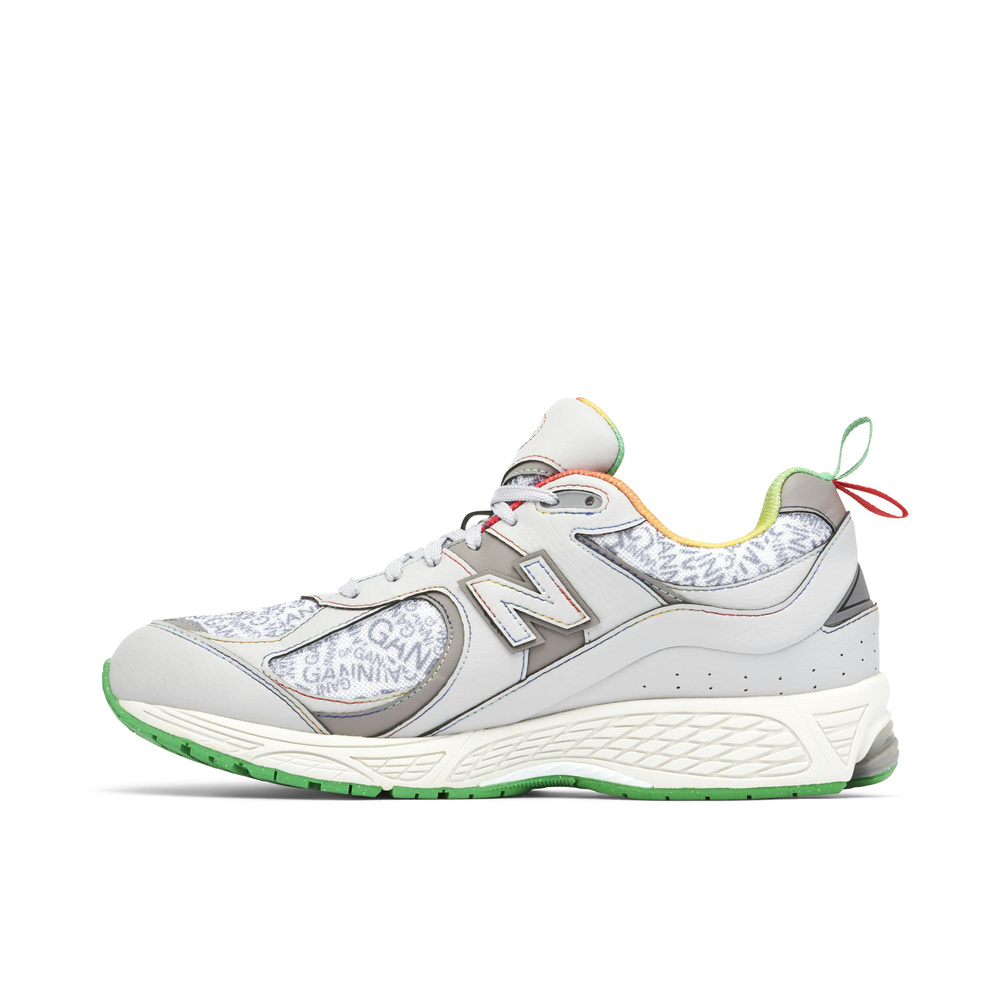 Кроссовки New Balance NB 2002R #1