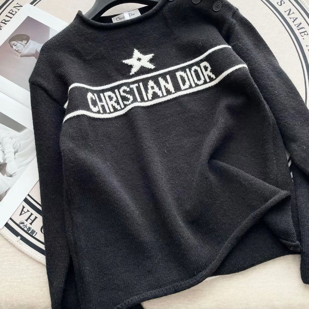 Свитер Dior #1