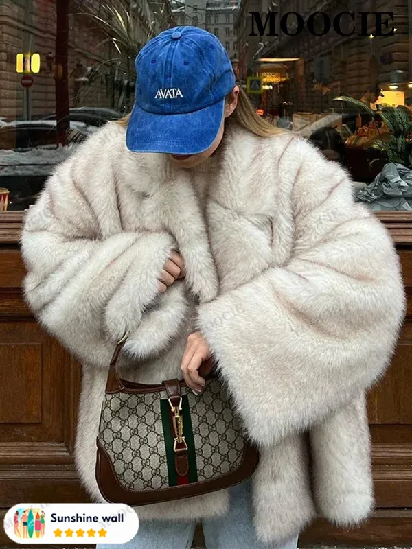 Шуба искусственная MOOCIE