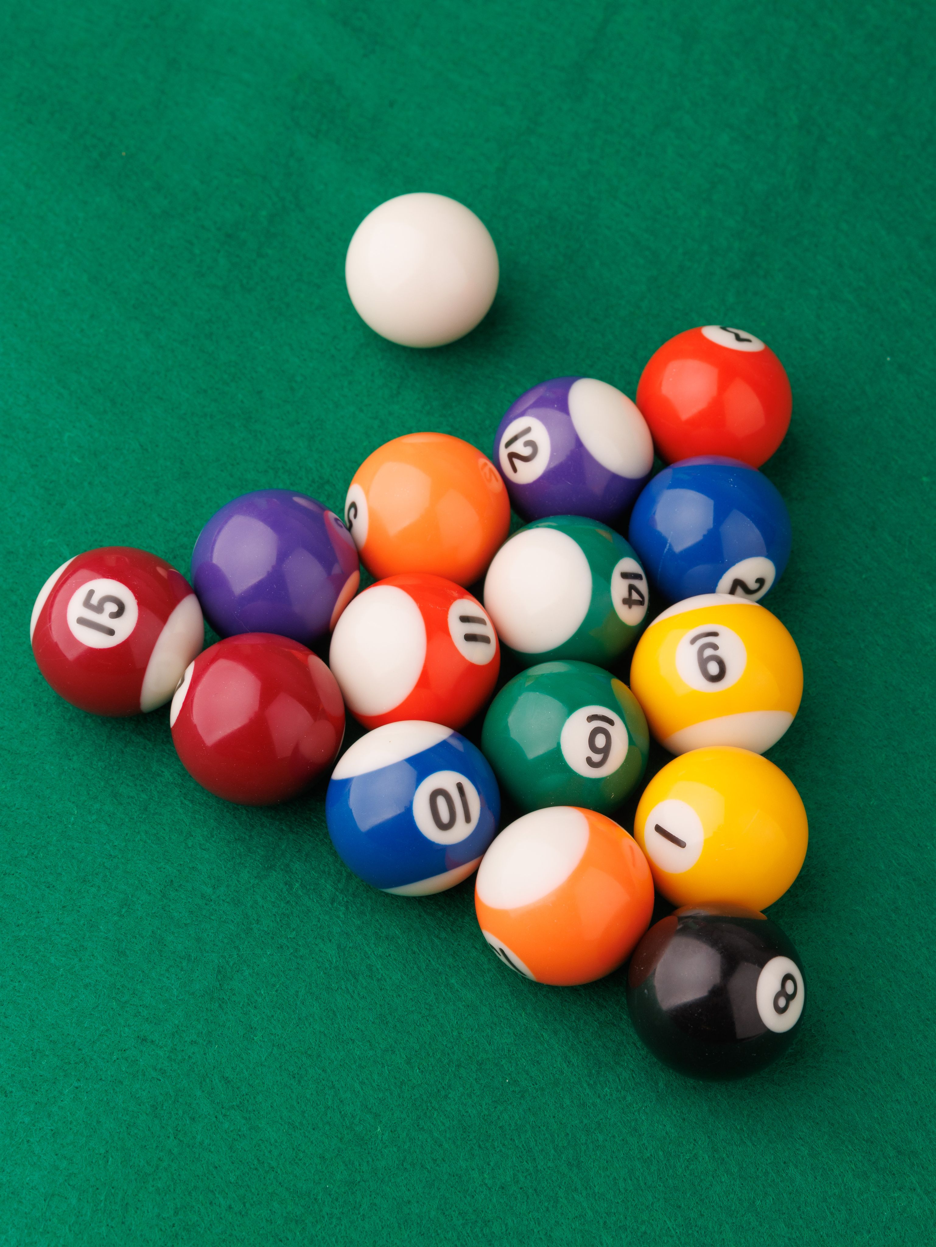 Шәуетпен жабылған студент қыздардың суреттері Пизкалар мен кеуделер