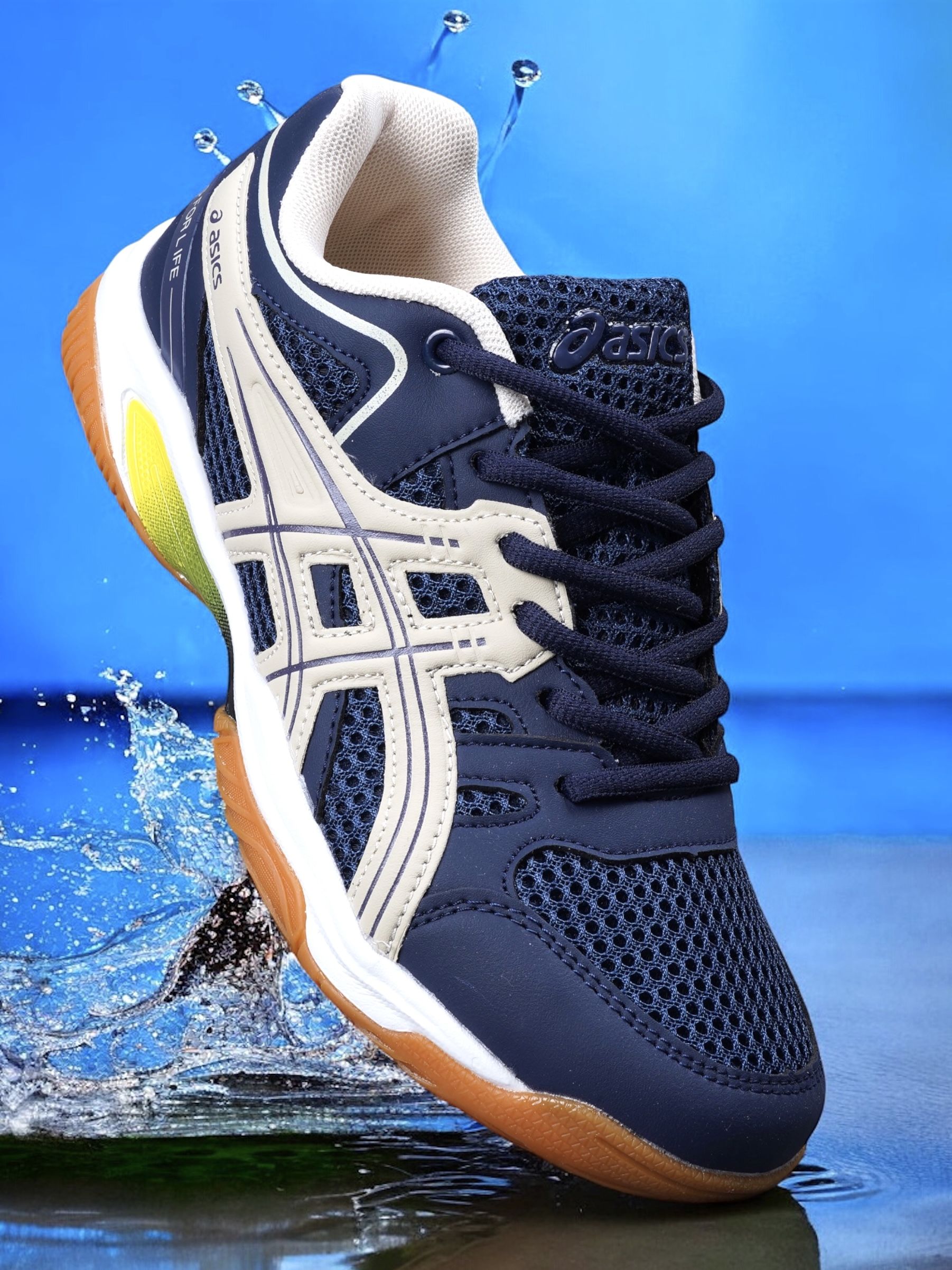 Кроссовки женские 42 размера ASICS купить на OZON по низкой цене