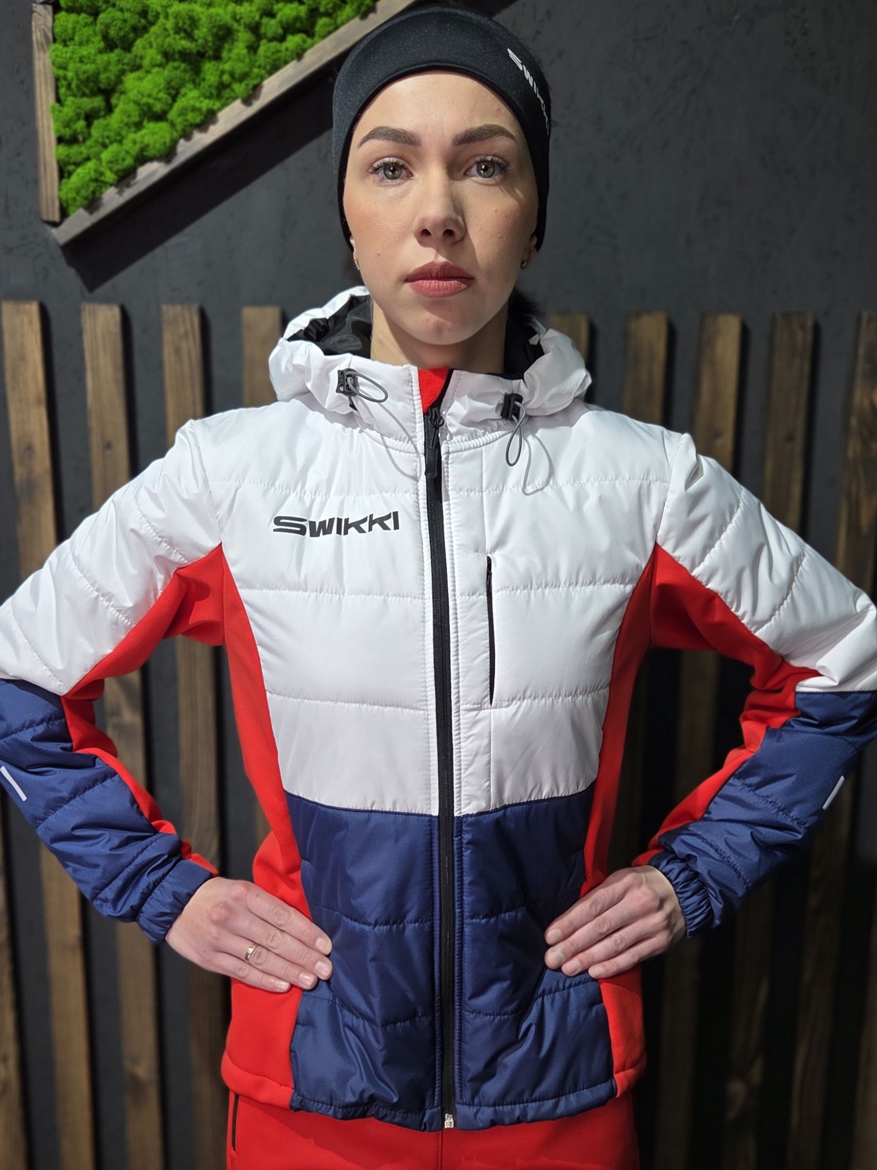Куртка спортивная SWIKKI