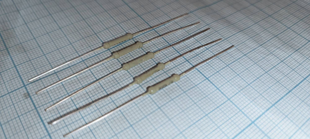 ММТ-1-3,3кОм 20% терморезистор 10шт - купить с доставкой по выгодным ...