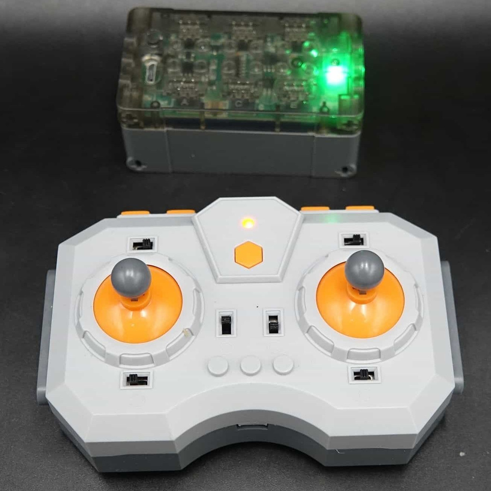 Пульт управления 6 каналов + Аккумулятор приемник Power functions ...