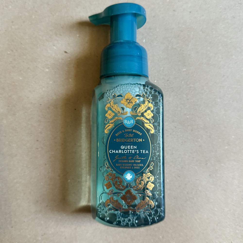 アロマグッズ Bath & Body Works Queen Charlotte's Tea Bath & Body Works Queen Charlotte's Tea Gentle & Clean