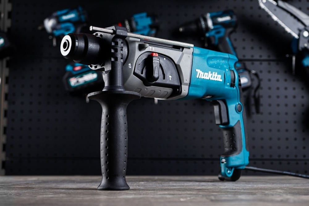 2470 780 32 1100 4500 Makita HR 2470