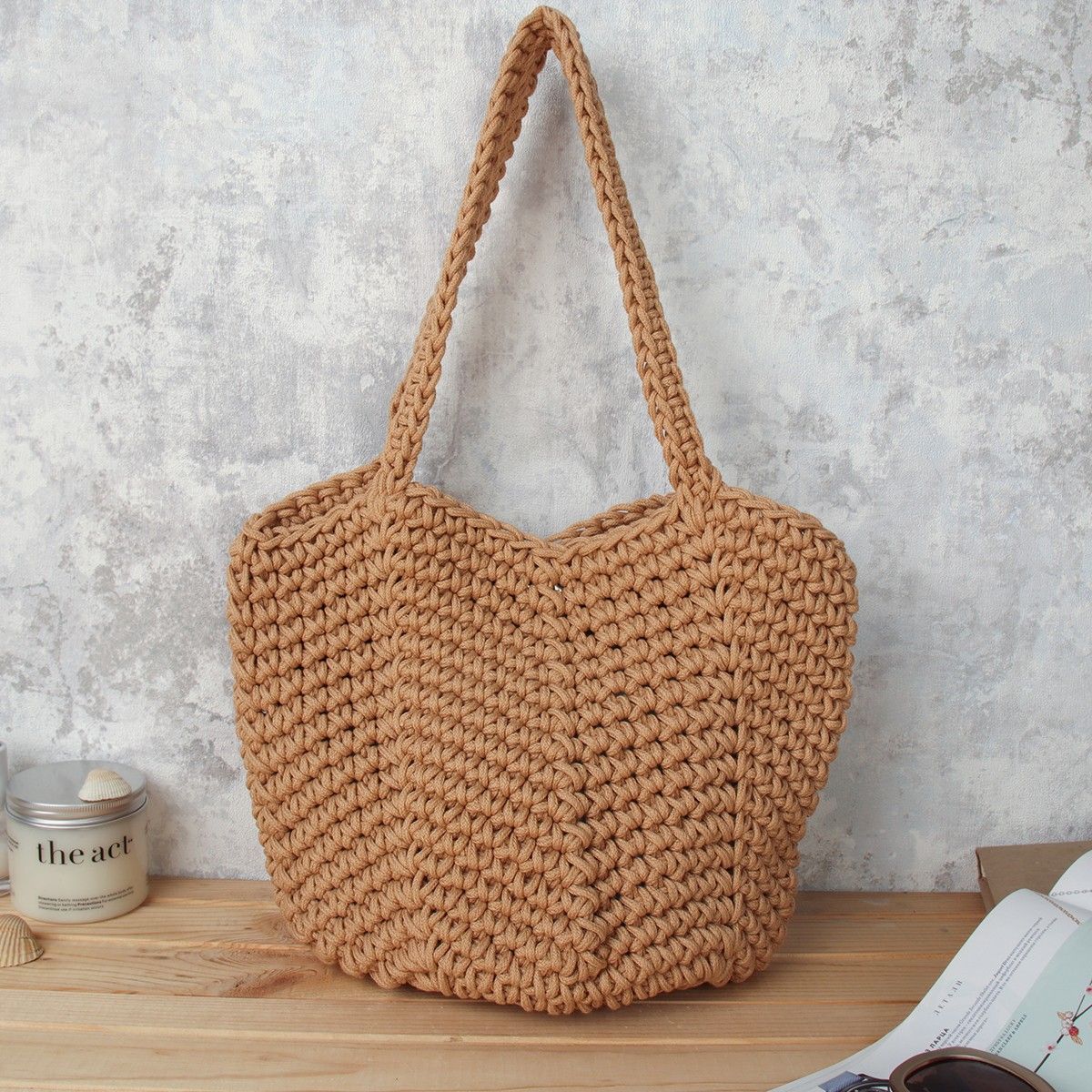Сумка женская плетеная 31x18х24 см, светло-коричневая Сумка женская плетеная 31x18х24 см, светло-коричневая