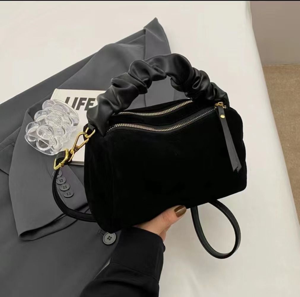 Сумкакросс-боди