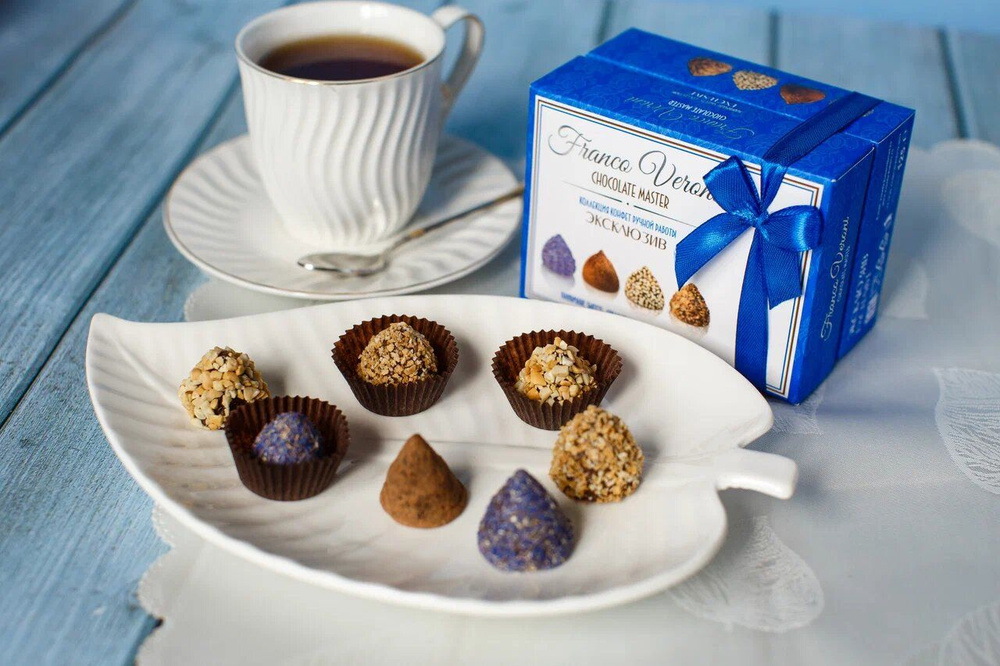 Коллекция шоколадных конфет Франко Верони "Эксклюзив" сундучок синий 125гр.  #1