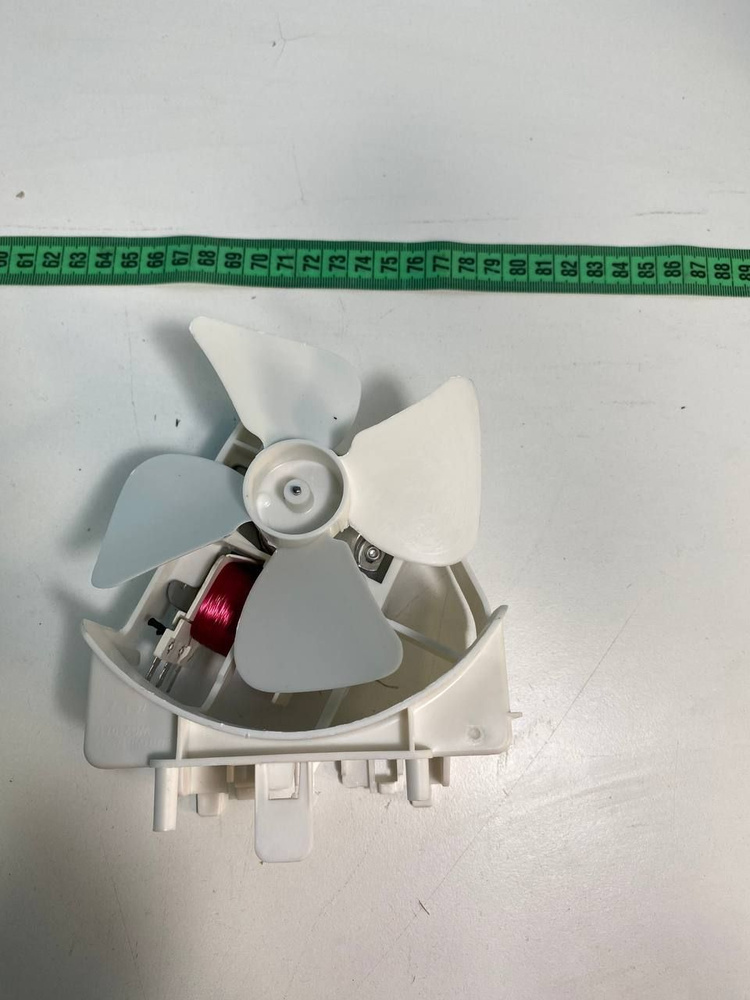 Пластиковая крыльчатка вентилятора, эл. мотор вентилятора, корпусная ...