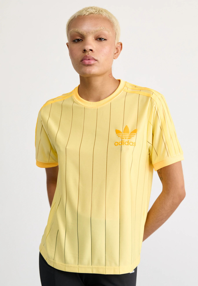 Футболка adidas Originals #1