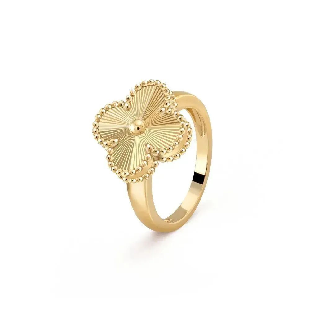Van Cleef & Arpels Кольцо #1