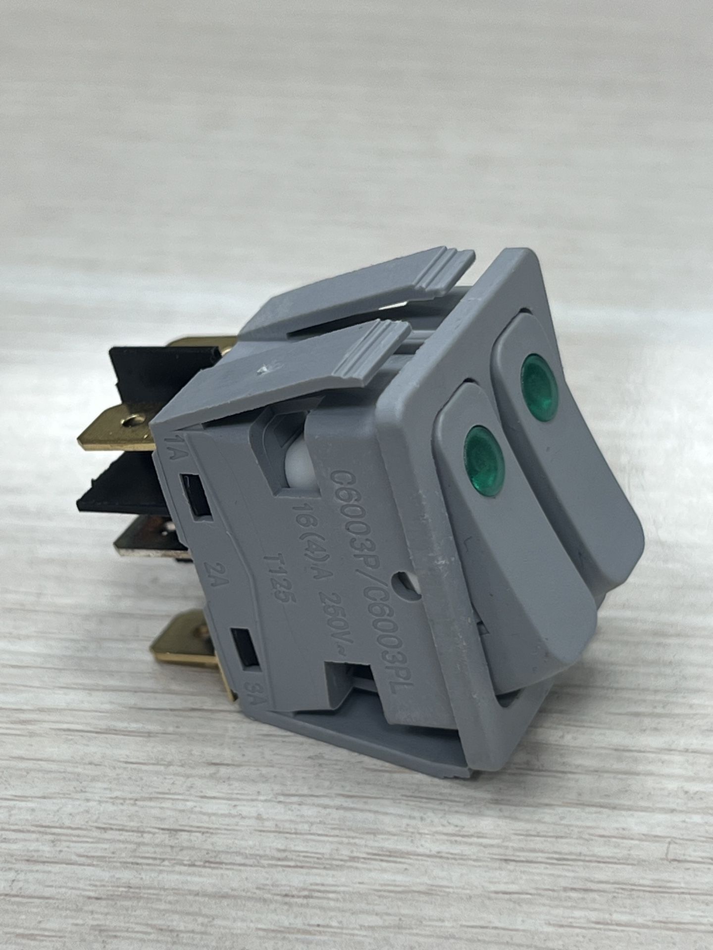 Выключатель клавишный C6003P C6003PL 16A 250V, серый корпус, зеленая подсветка для обогревателя и тепловой пушки