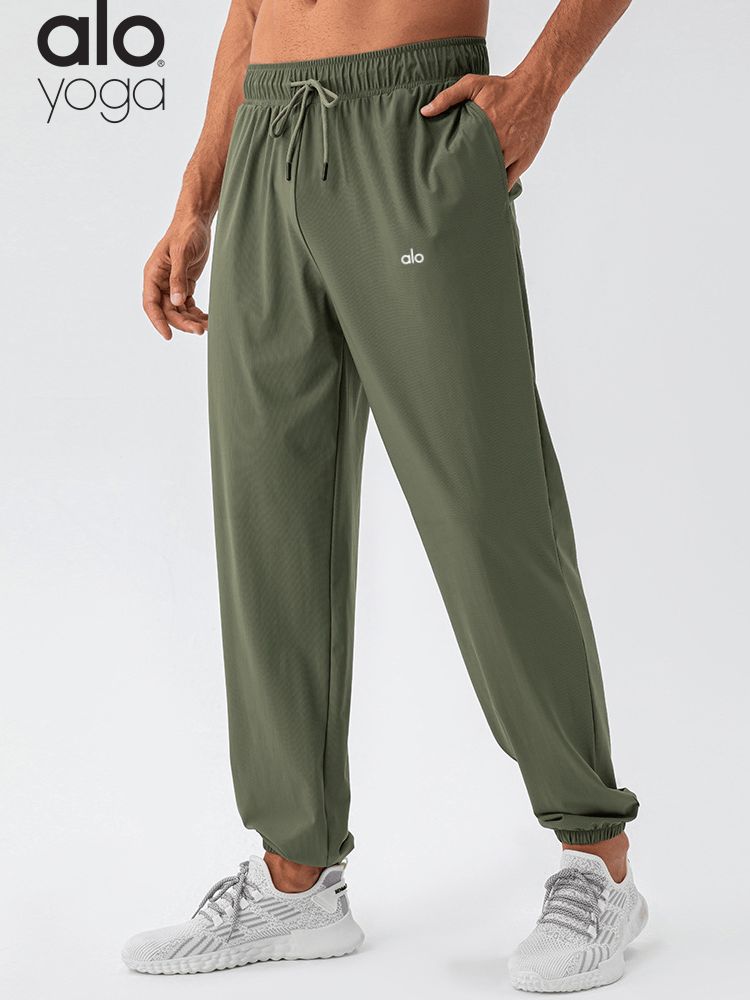 Брюки Мужской Alo Yoga светло серо-зеленый для спорта Поролон
