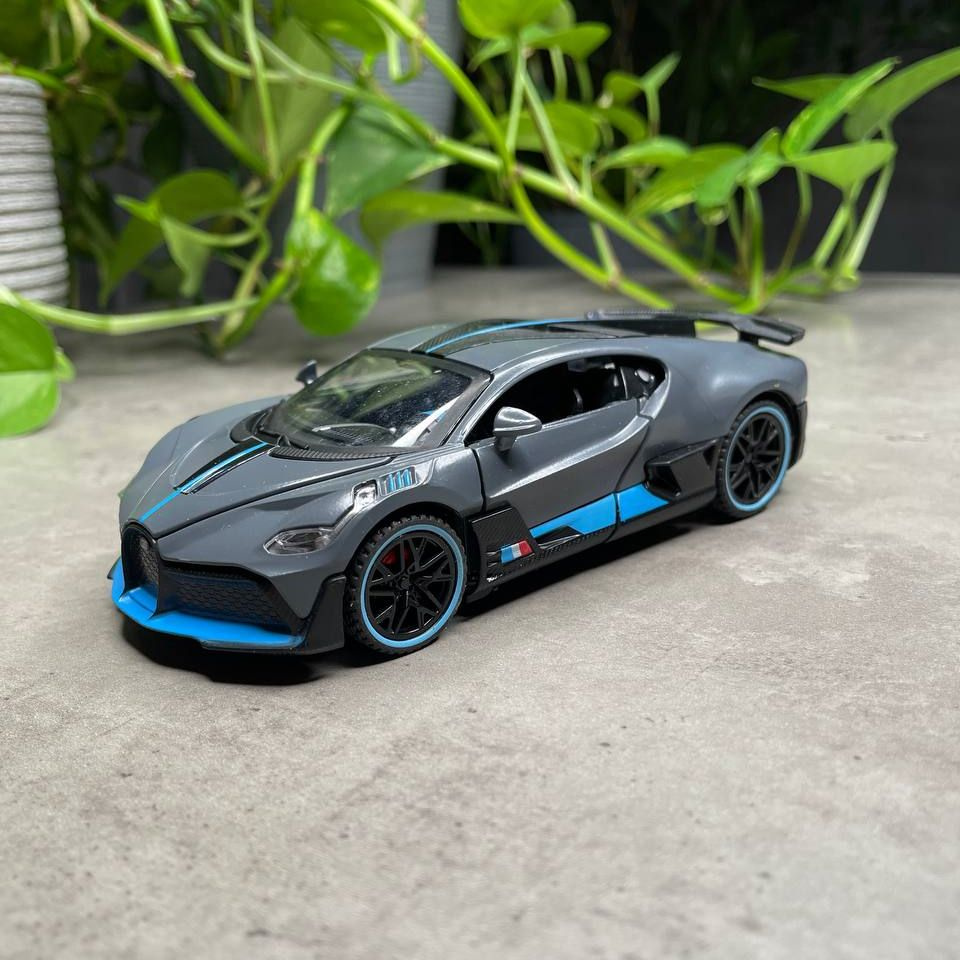 Металлическая машинка Bugatti Divo Бугатти Диво 1:32, 15.5 см. инерционная,  свет, звук, цвет Серый - купить с доставкой по выгодным ценам в  интернет-магазине OZON (1417393414)