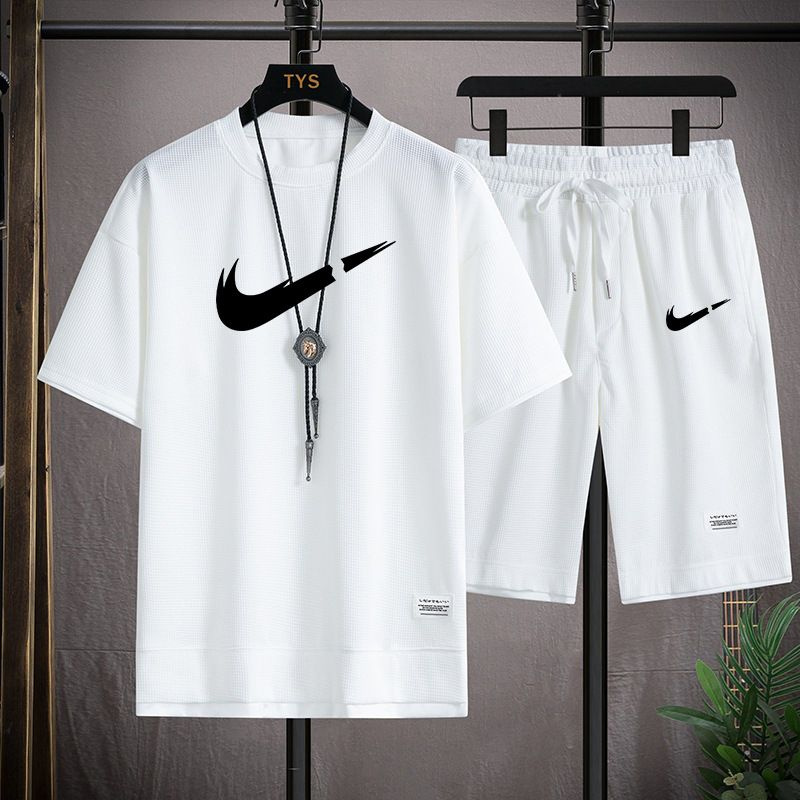 Комплект футболок Nike #1