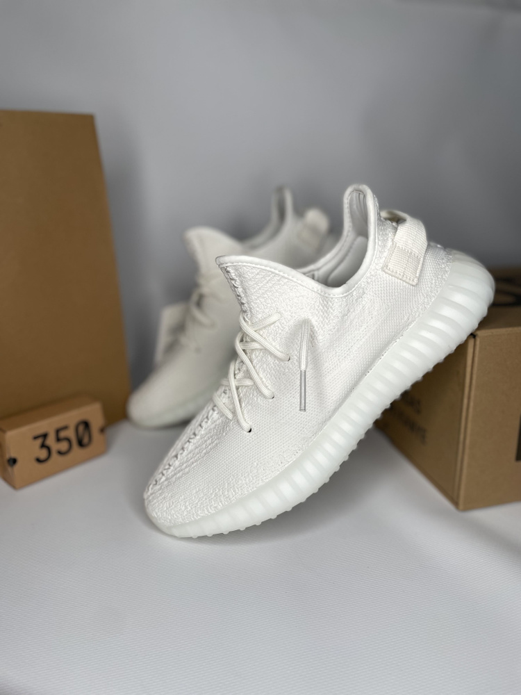 350 v2 triple white online