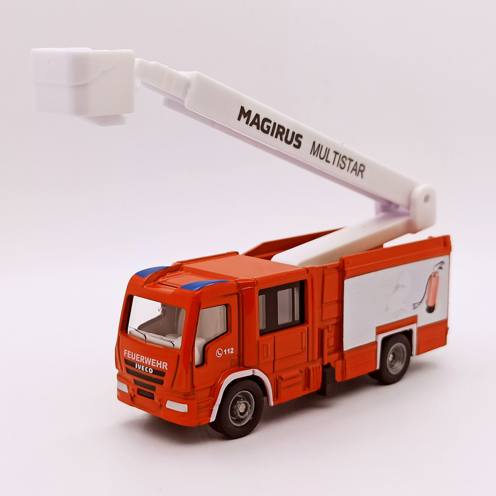 Машинка грузовик Siku 1749 - Пожарная Magirus Multistar TLFс телескопической мачтой - 1:87 - металлическая #1