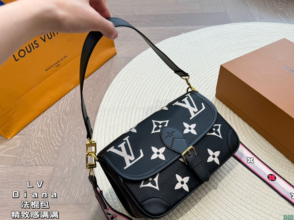 Louis Vuitton Сумка на плечо #1