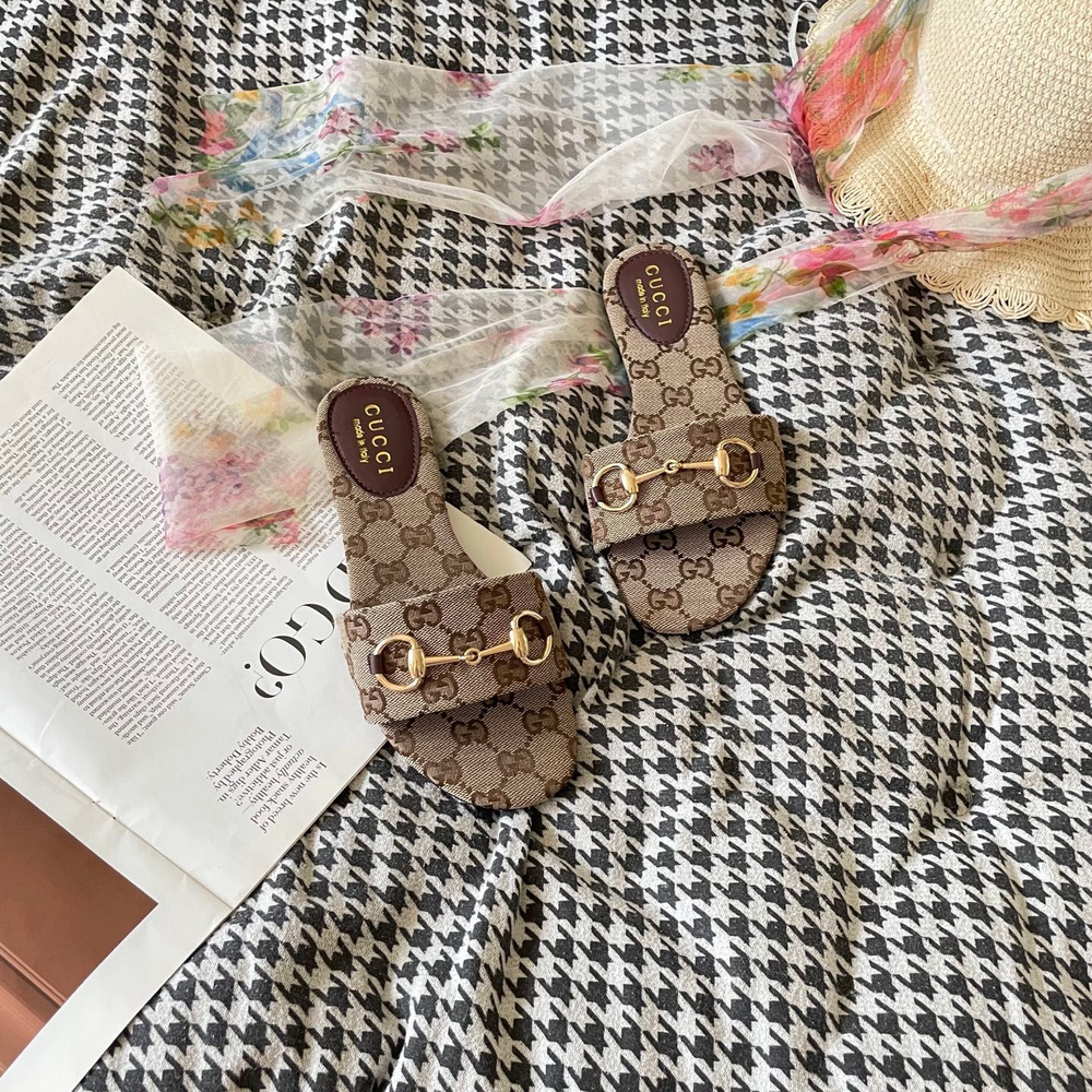 Тапочки Gucci #1
