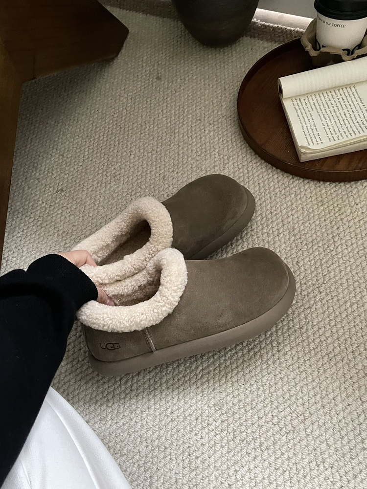 Кроссовки UGG #1