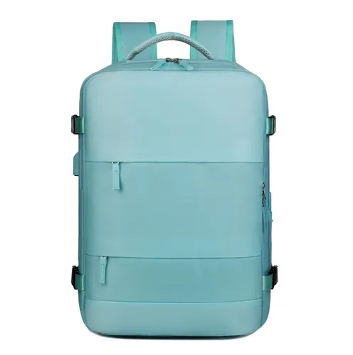 Светло зеленый