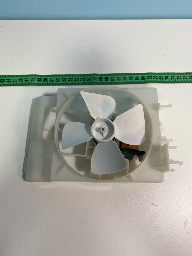 Пластиковая крыльчатка вентилятора, эл. мотор вентилятора, корпусная ...