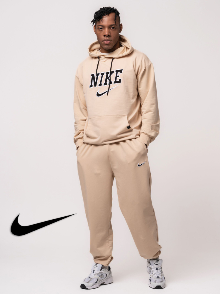 Костюм спортивный Nike #1