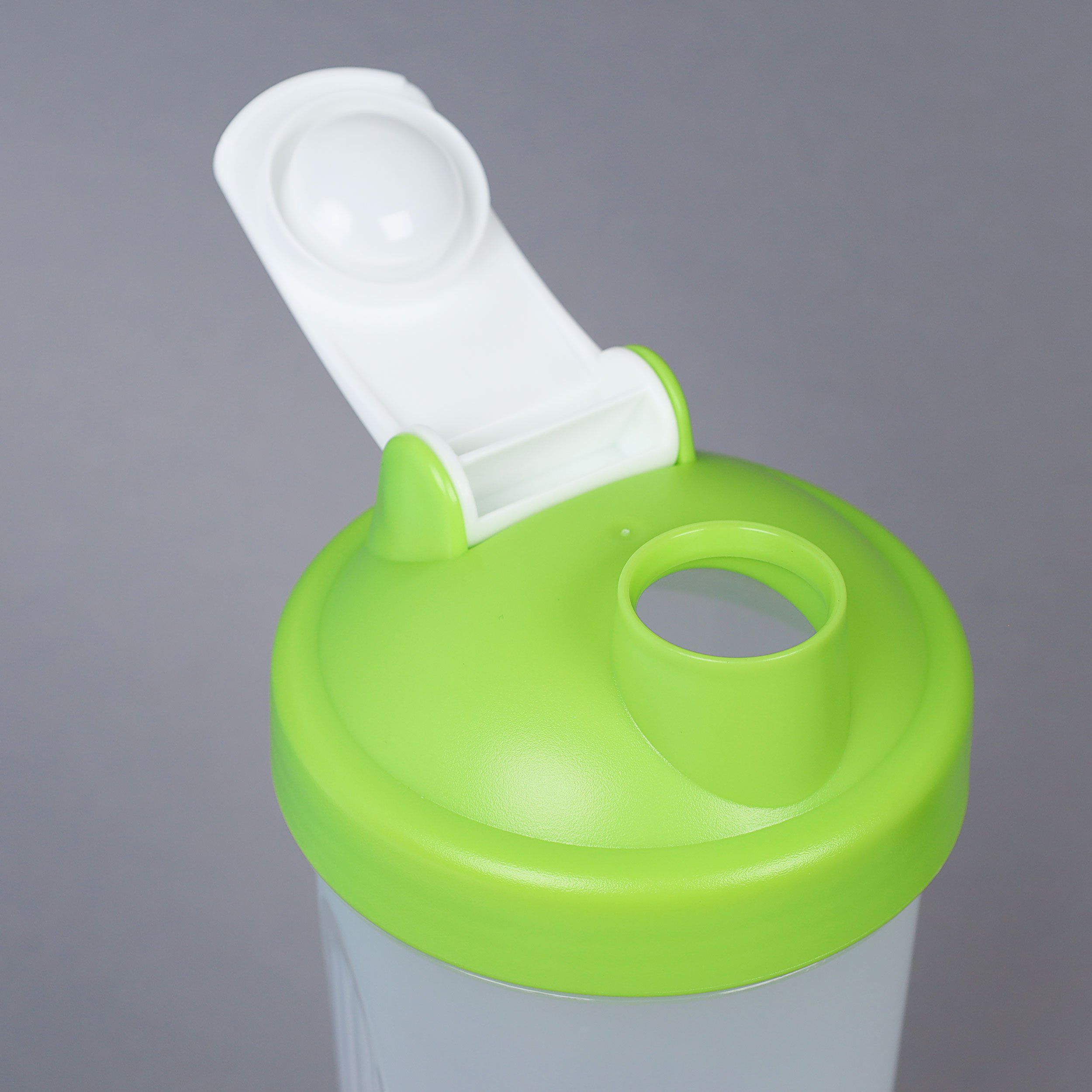 Бутылка/Шейкер SHAKER SHS-600 бело-зеленая, для спортивного питания Бутылка/Шейкер SHAKER SHS-600 бело-зеленая, для спортивного питания