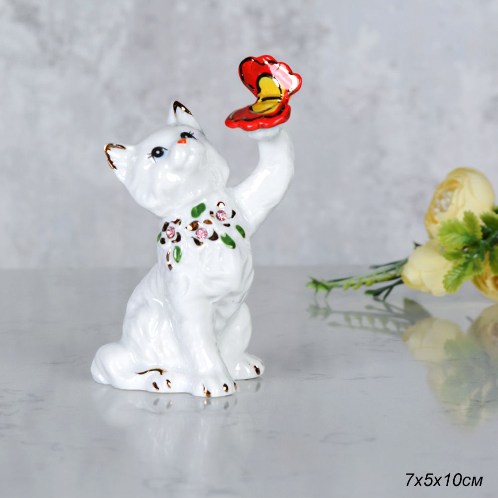 Статуэтка Кошка с бабочкой, фарфор, 7 х 5 х 10 см