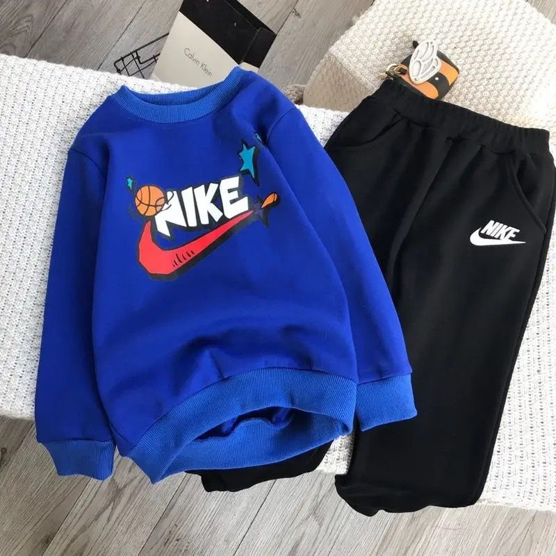 Костюм спортивный Nike #1