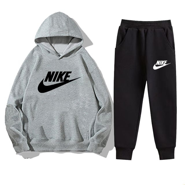 Костюм спортивный Nike #1