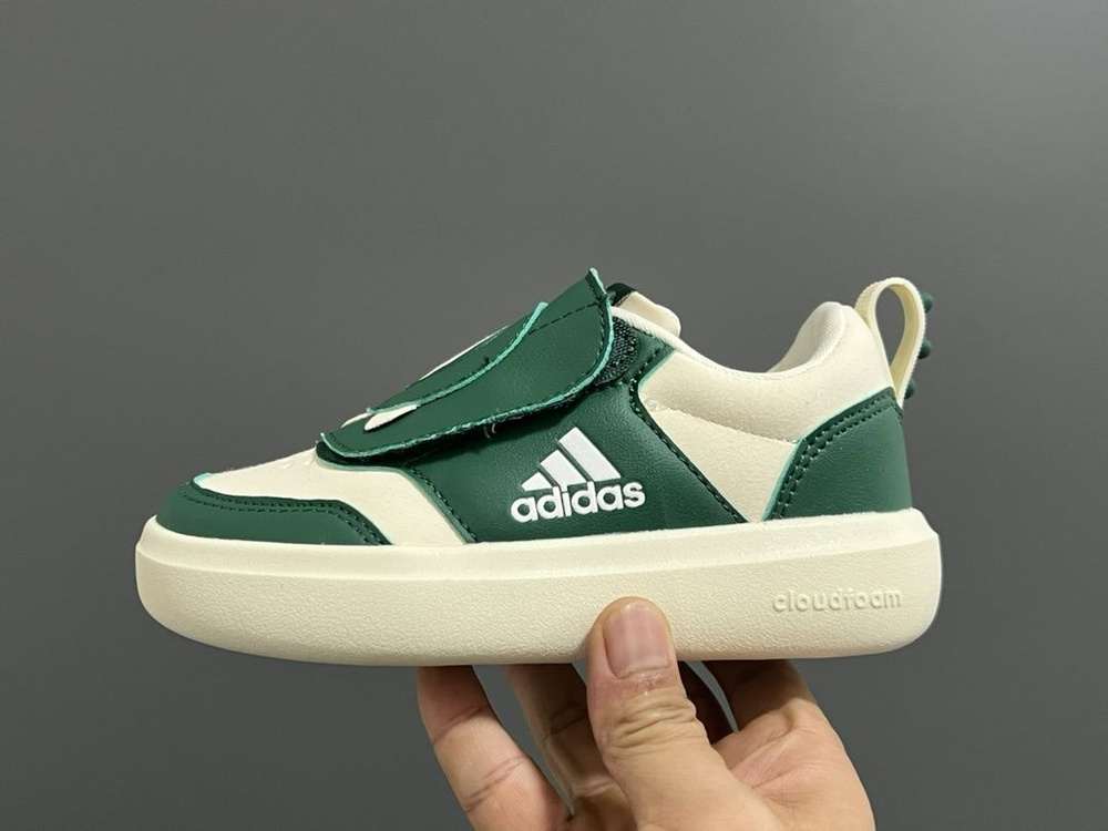 Кроссовки adidas #1