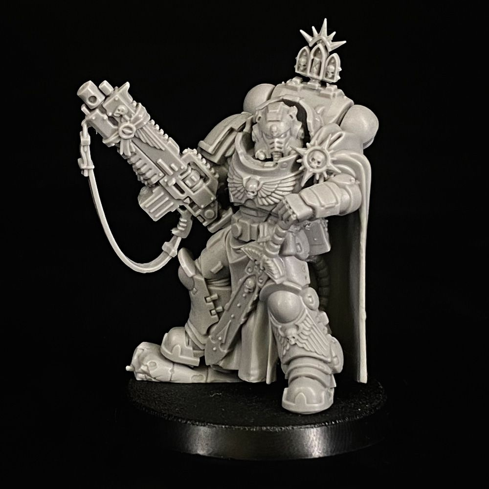 Captain with master-crafted heavy bolt rifle миниатюра по вселенной warhammer 40000 #1